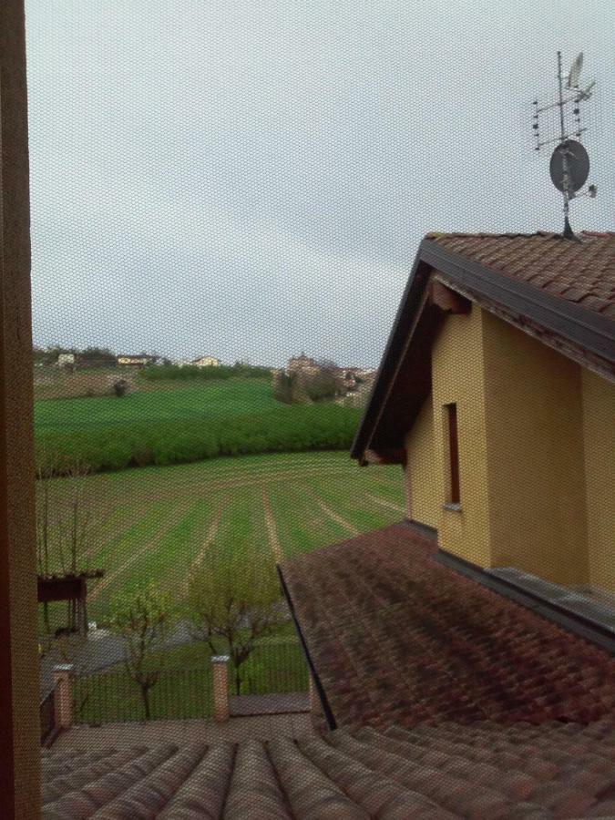 Vite Dipinte 1 Bilocale In Langa Lägenhet Novello Exteriör bild